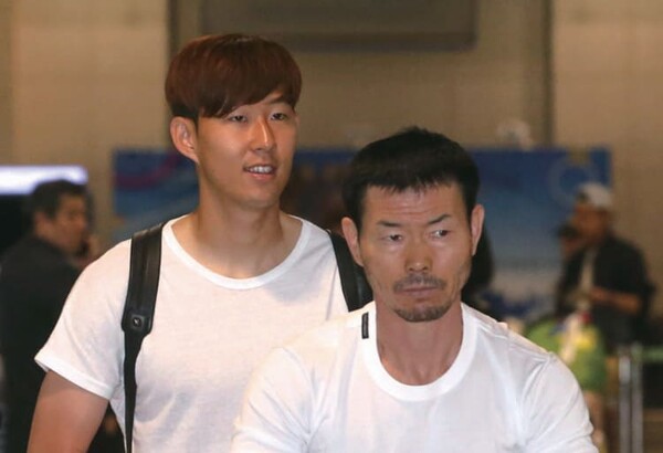 손흥민, 손웅정 /사진=온라인 커뮤니티