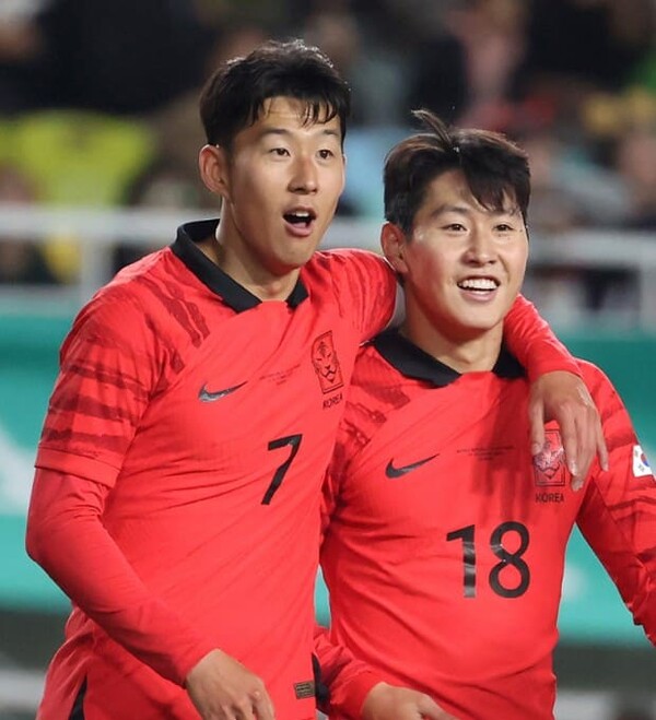 손흥민,이강인/사진=온라인 커뮤니티